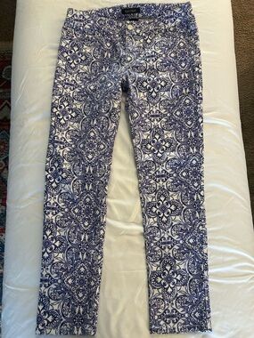White House Black Market Blue & White Printed Skinny Jeans